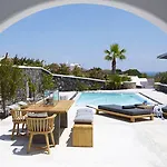 Hideaway 4* Santorini Island