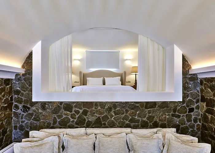 Amor Hideaway Villas Hotel