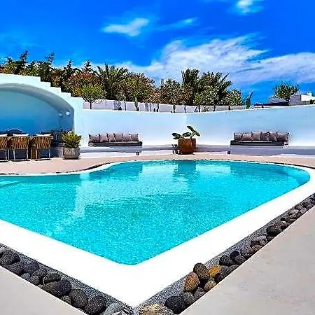 Hideaway Hotel