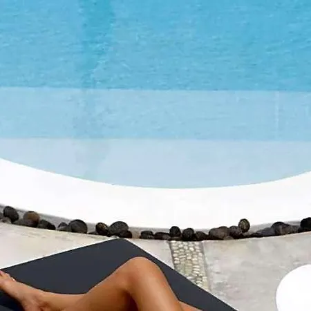 Hideaway Hotel Exo Gialos