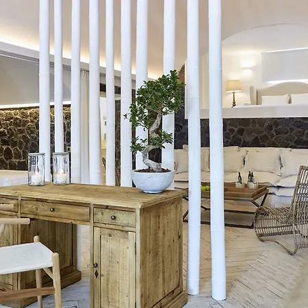 Amor Hideaway Villas 3*