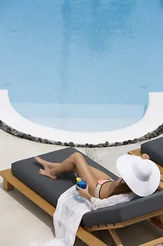Amor Hideaway Villas Santorini Island
