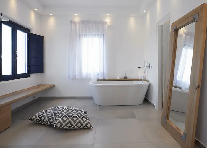 Amor Hideaway Villas Hotel