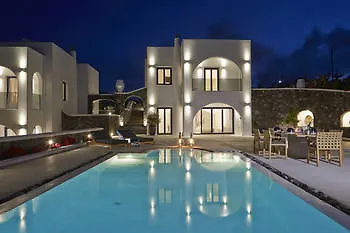 Hideaway فندق 4*