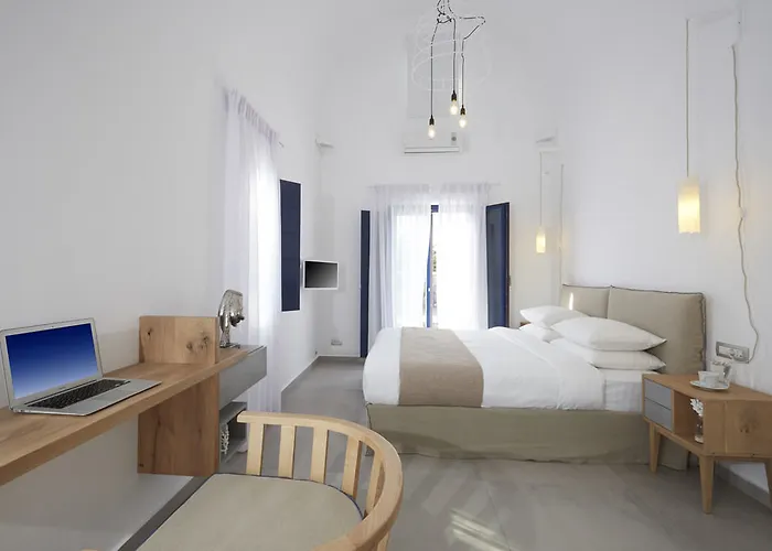 Amor Hideaway Villas Hotel