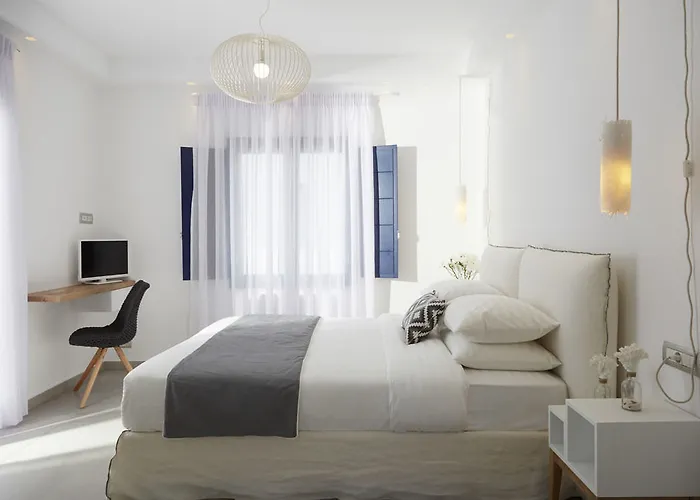 Amor Hideaway Villas Hotel