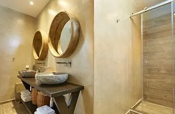 Amor Hideaway Villas Santorini Island